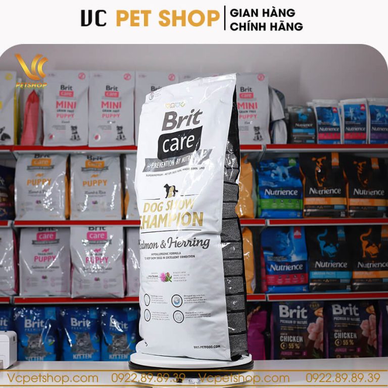 Brit Premium Dog Show Champion – Thức ăn cho mọi giống chó trưởng thành