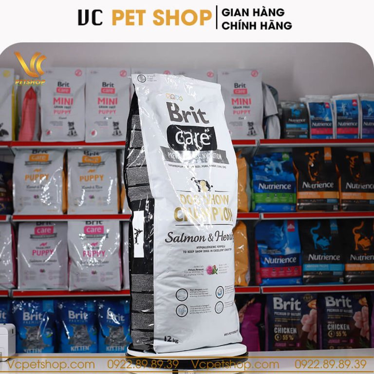 Brit Premium Dog Show Champion – Thức ăn cho mọi giống chó trưởng thành