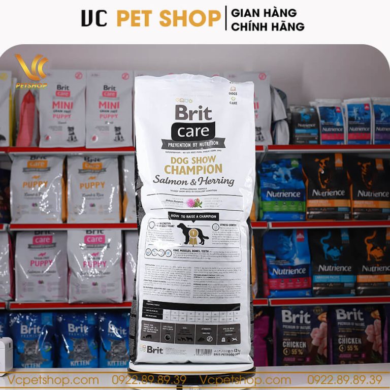 Brit Premium Dog Show Champion – Thức ăn cho mọi giống chó trưởng thành