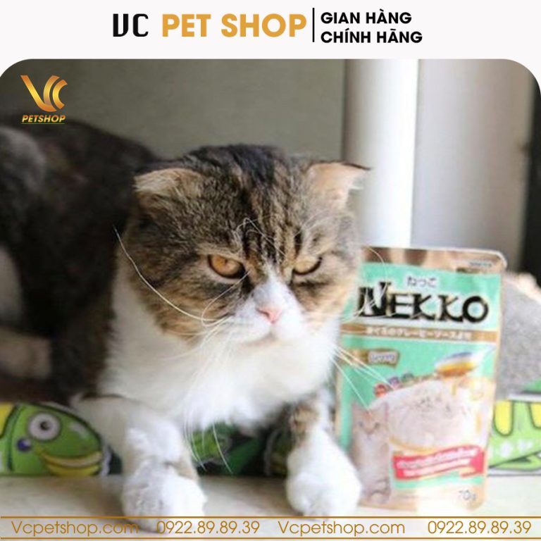 Pate Nekko Gravy cho mèo vị cá ngừ kèm nước sốt gói 70g