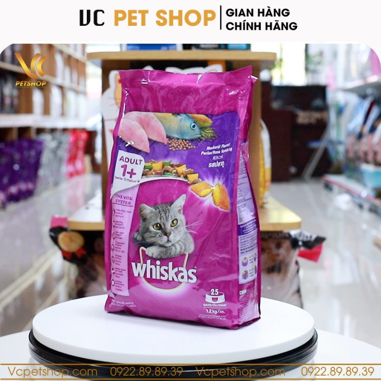 Thức ăn hạt Whiskas cho mèo trưởng thành vị cá thu
